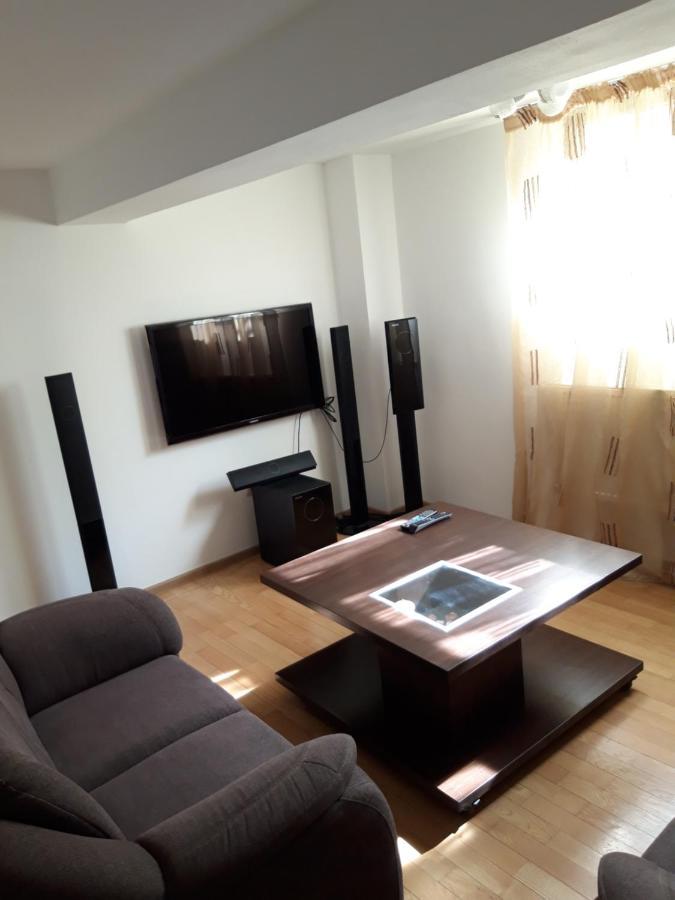 Papas Apartments Bucurestii Noi Buitenkant foto
