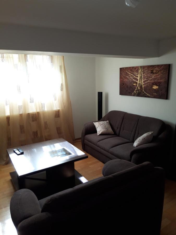 Papas Apartments Bucurestii Noi Buitenkant foto