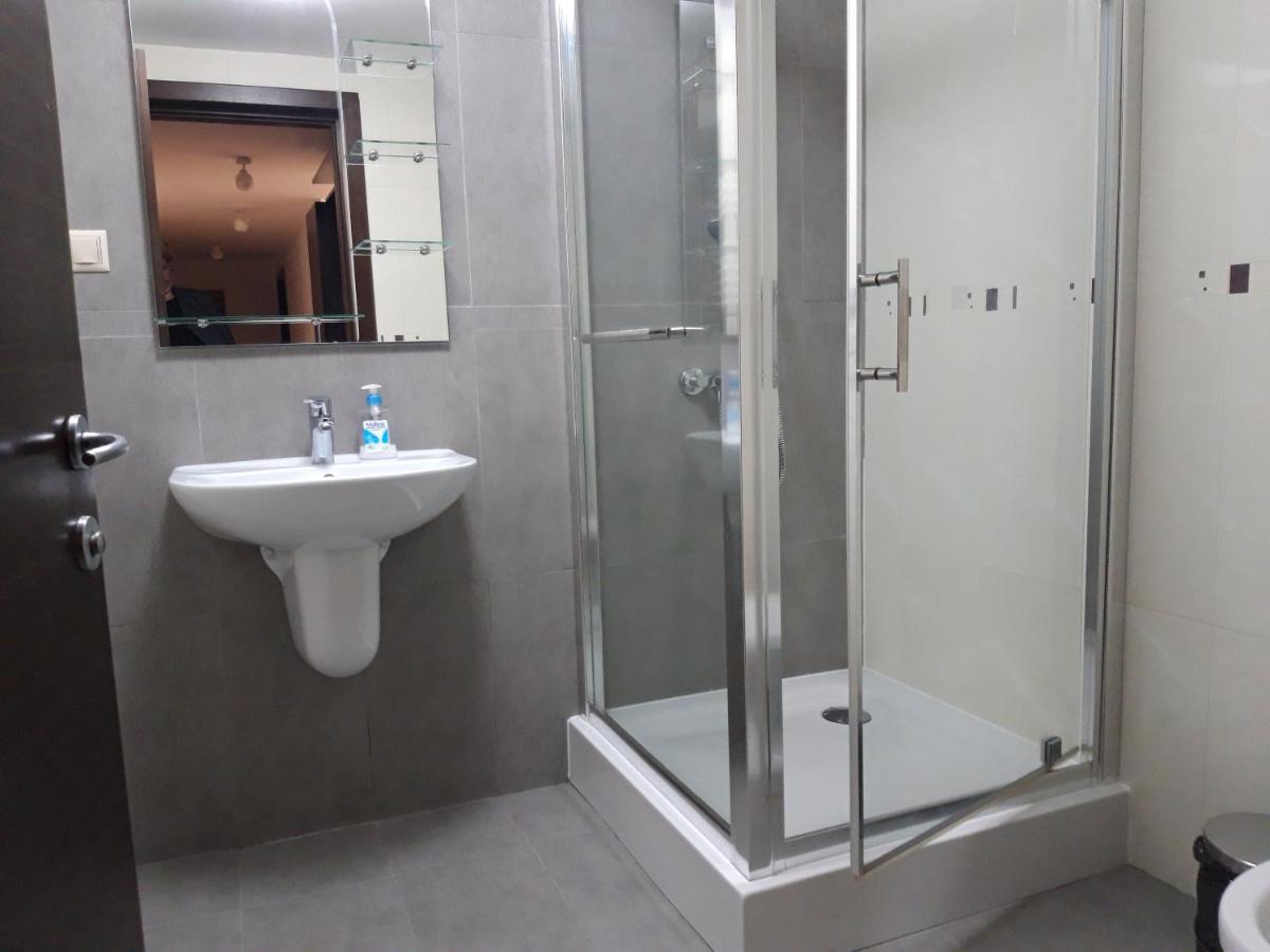 Papas Apartments Bucurestii Noi Buitenkant foto