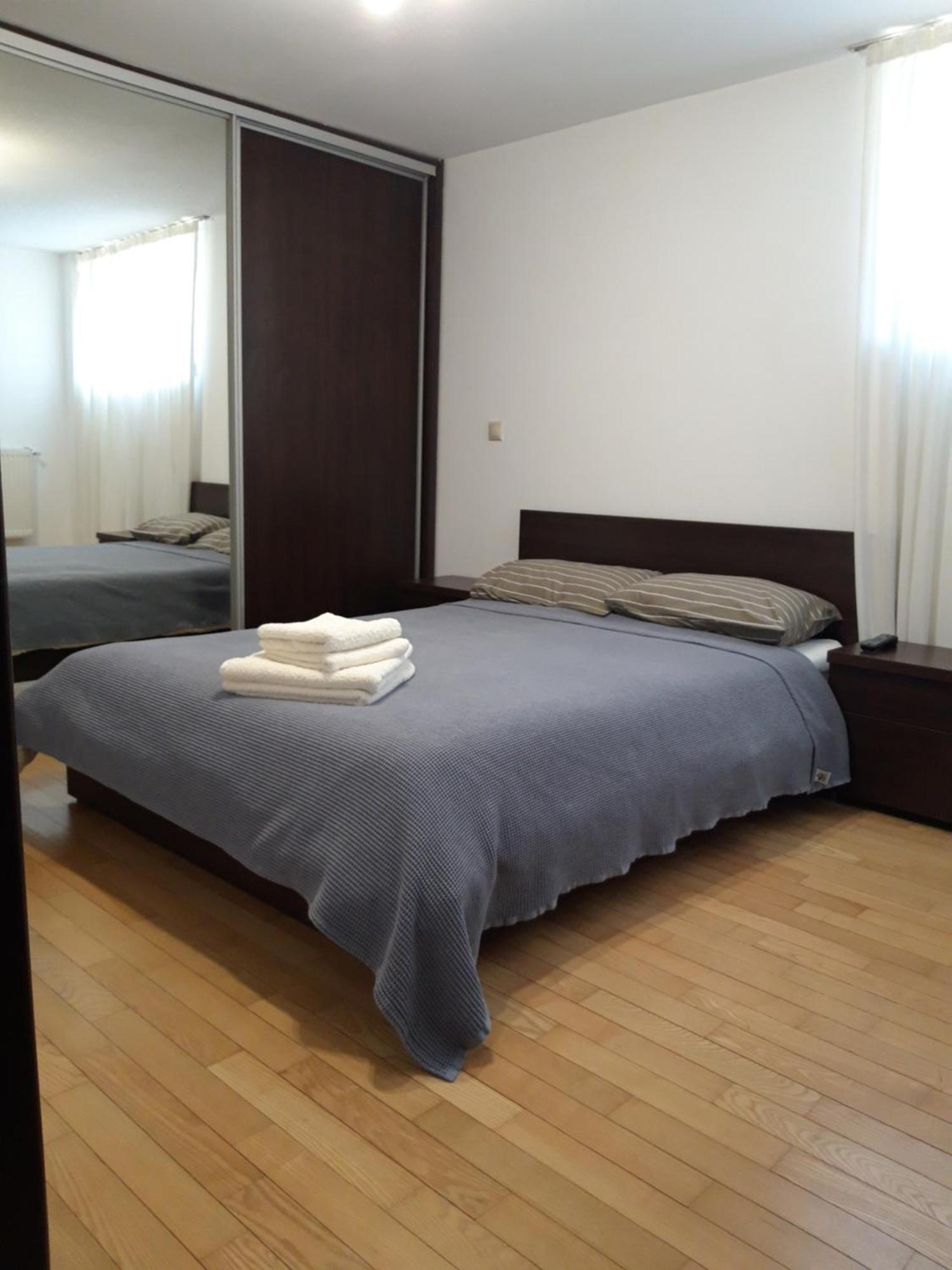 Papas Apartments Bucurestii Noi Kamer foto